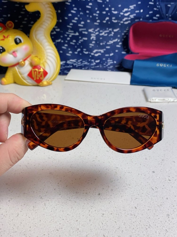 Очки солнцезащитные фото 4