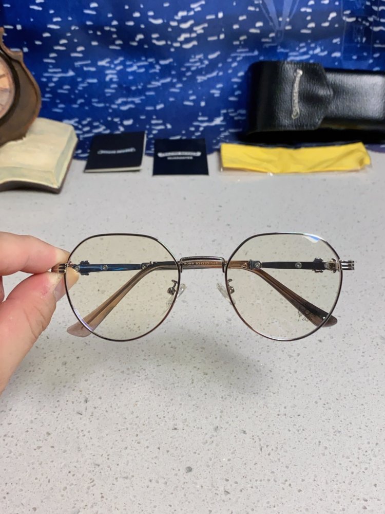 Очки солнцезащитные фото 4