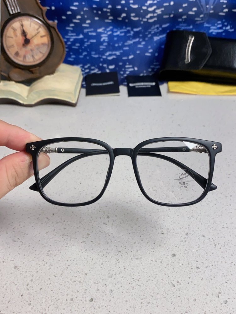 Очки солнцезащитные фото 4