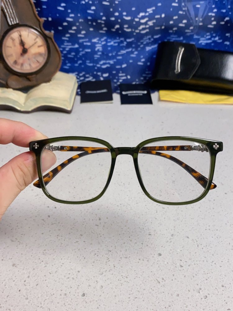 Очки солнцезащитные фото 4