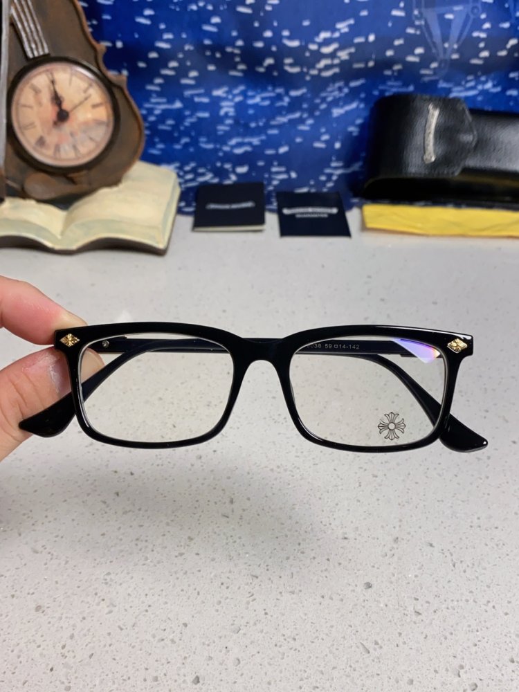 Очки солнцезащитные фото 4