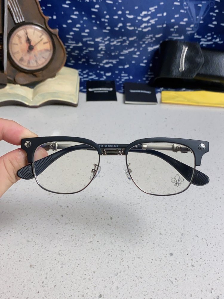 Очки солнцезащитные фото 4