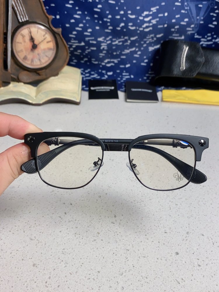 Очки солнцезащитные фото 4