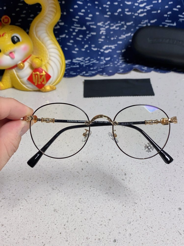 Очки солнцезащитные фото 4