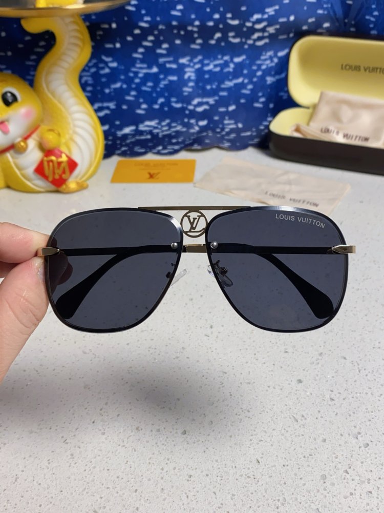 Очки солнцезащитные фото 4