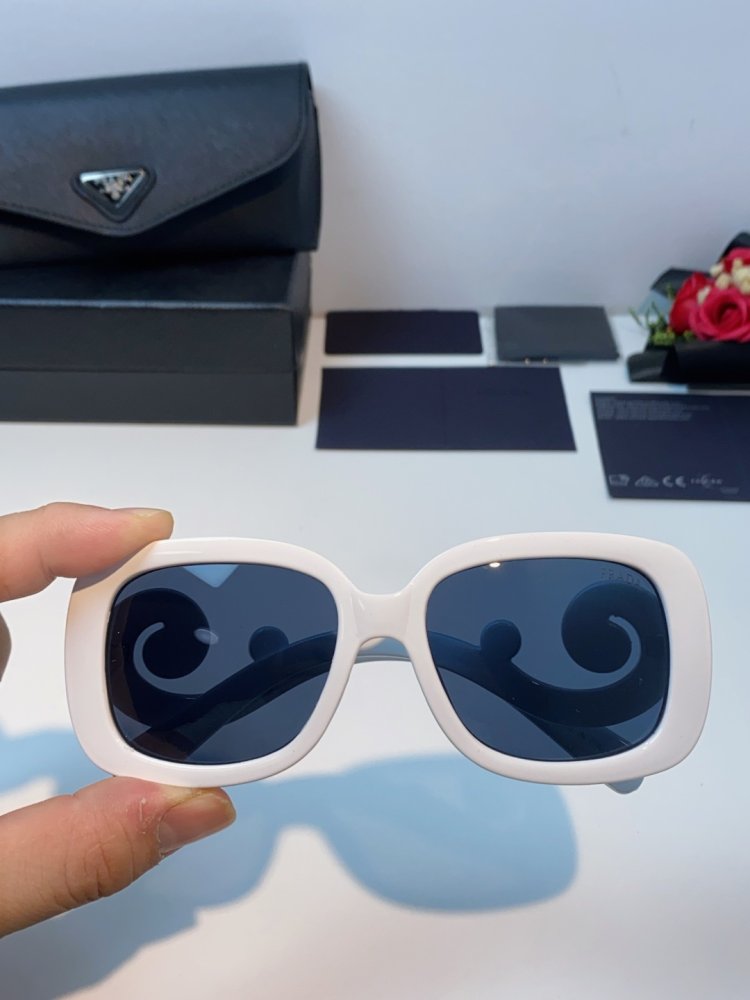 Очки солнцезащитные фото 4