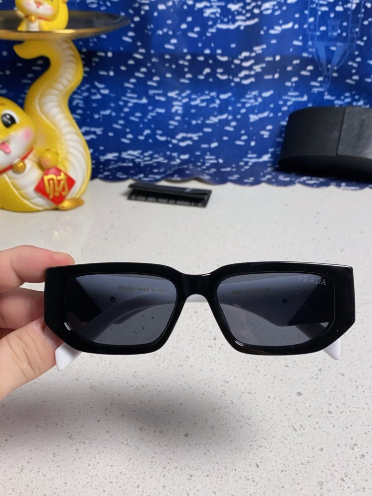 Очки солнцезащитные фото 4