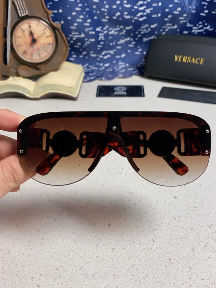 Очки солнцезащитные фото 4