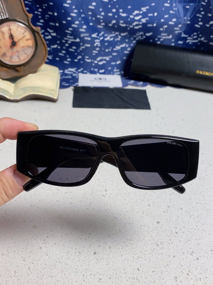 Очки солнцезащитные фото 4