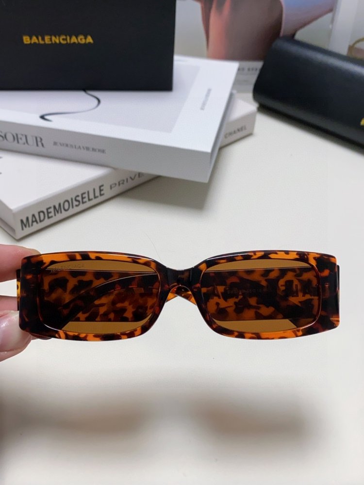 Очки солнцезащитные фото 4