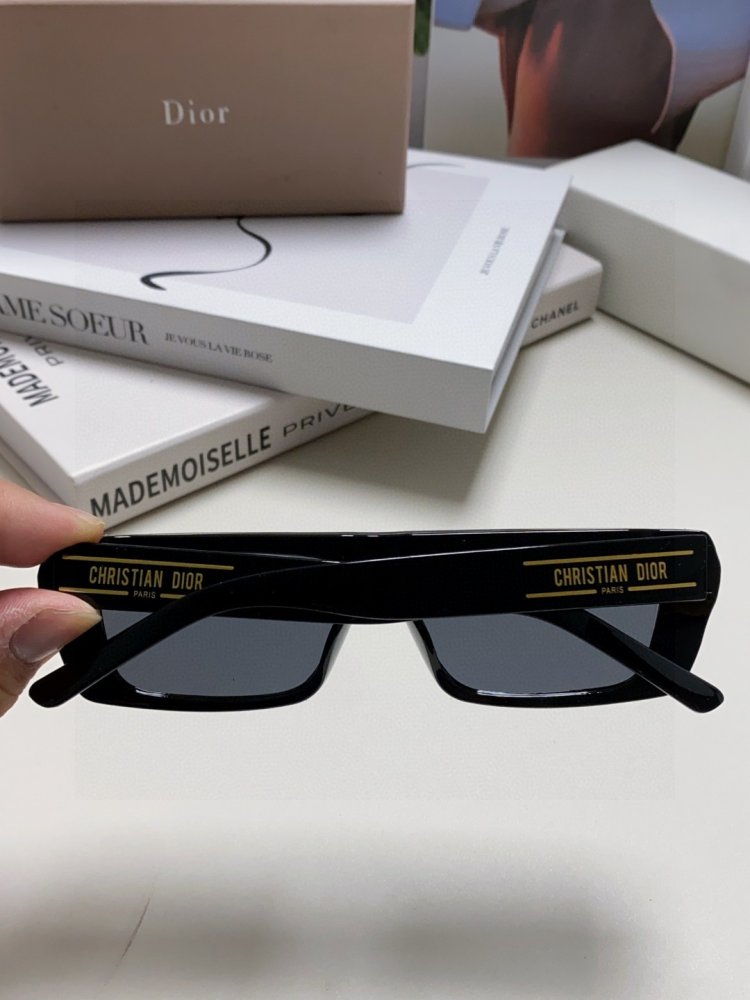 Очки солнцезащитные фото 5