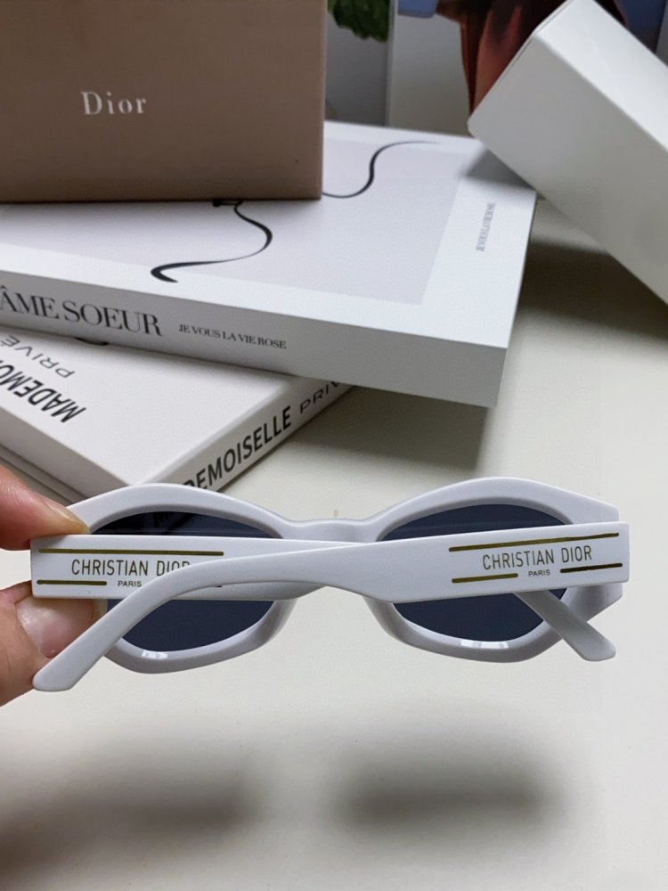 Очки солнцезащитные фото 5