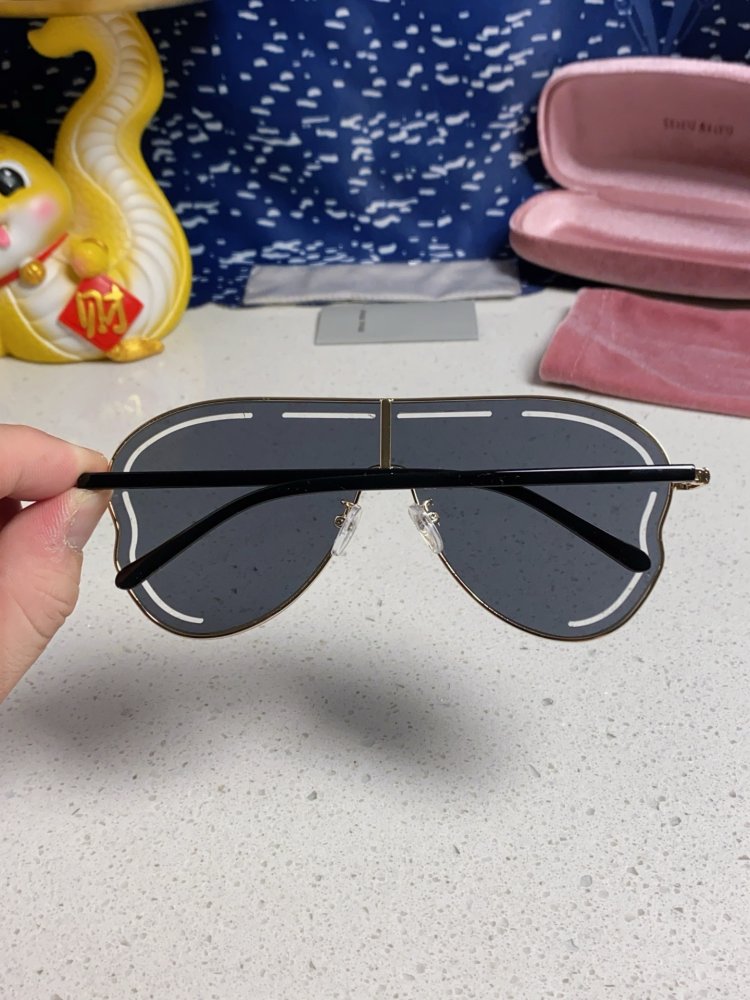 Очки солнцезащитные фото 5