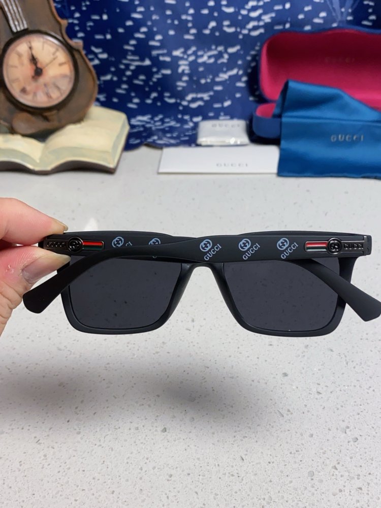 Очки солнцезащитные фото 5