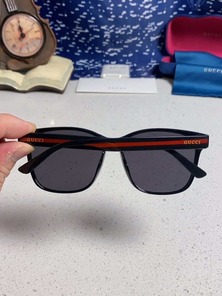 Очки солнцезащитные фото 5