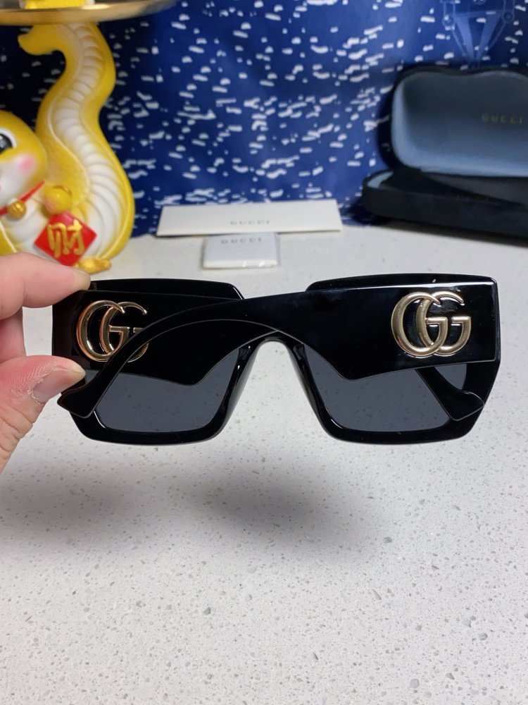 Очки солнцезащитные фото 5