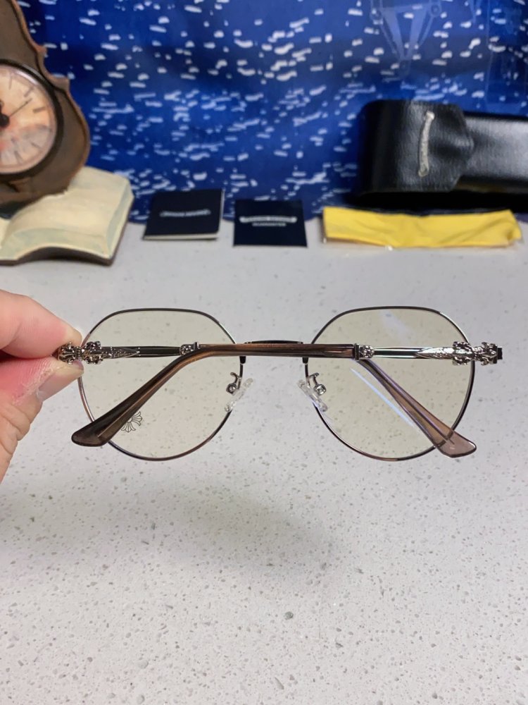 Очки солнцезащитные фото 5