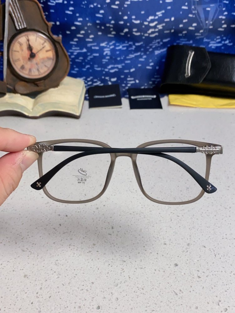 Очки солнцезащитные фото 5