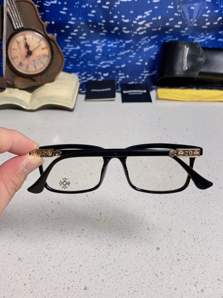 Очки солнцезащитные фото 5