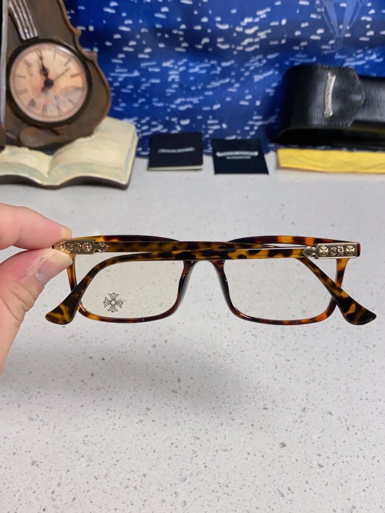 Очки солнцезащитные фото 5