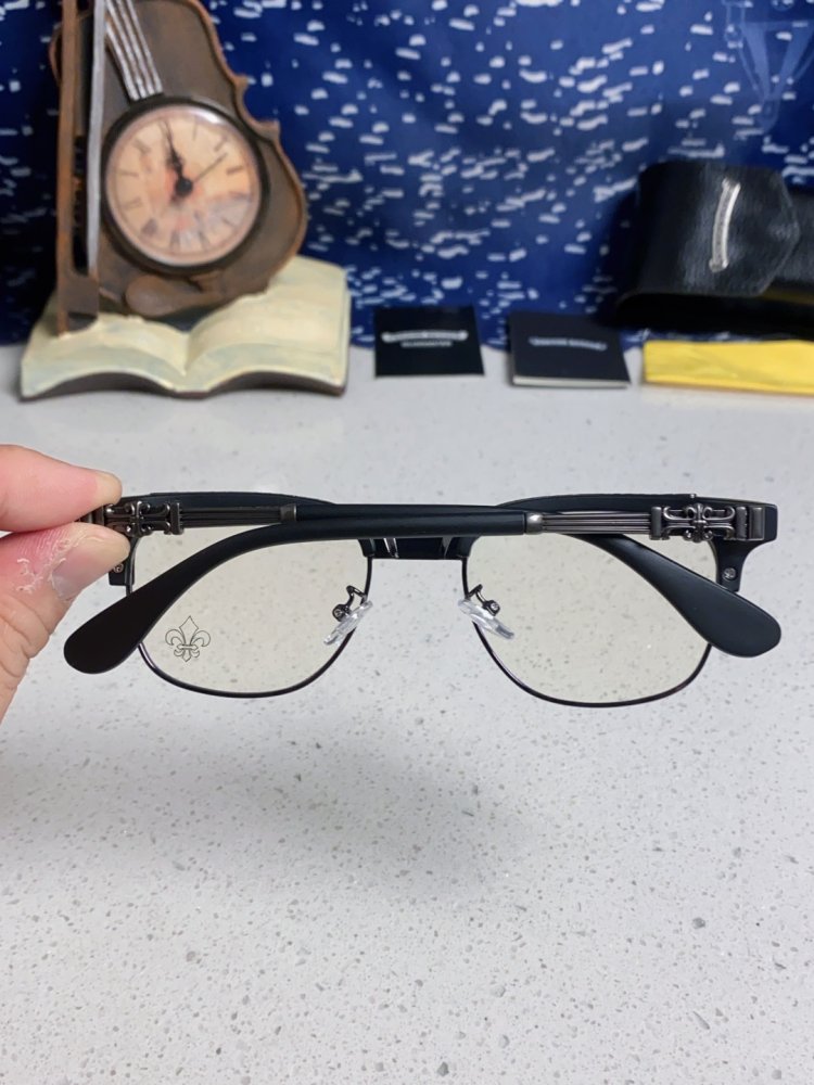 Очки солнцезащитные фото 5