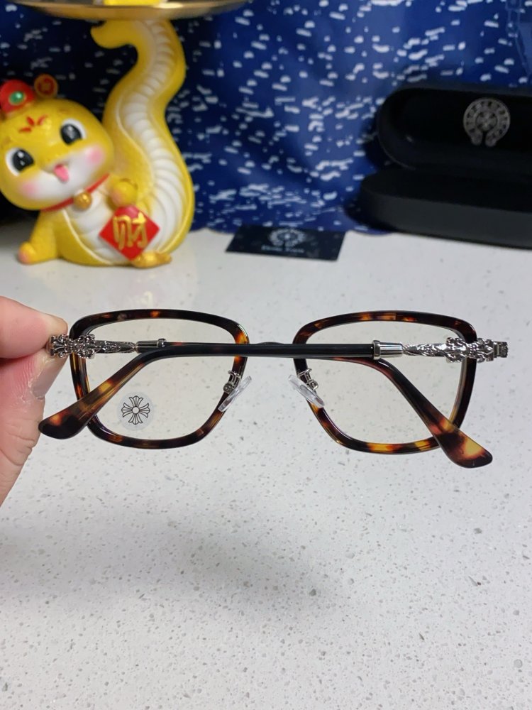 Очки солнцезащитные фото 5