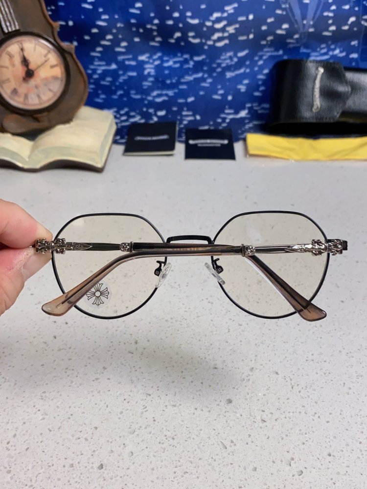 Очки солнцезащитные фото 5