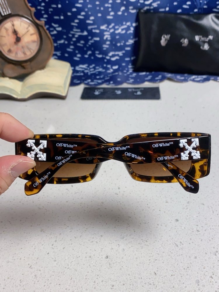 Очки солнцезащитные фото 5