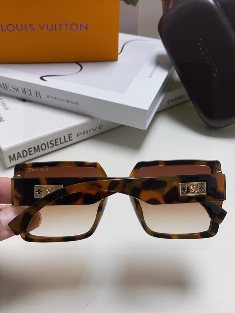 Очки солнцезащитные фото 5