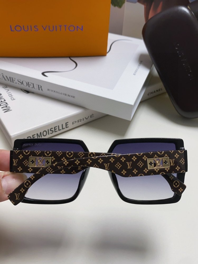 Очки солнцезащитные фото 5