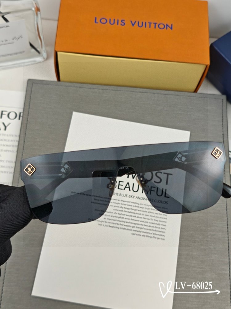 Очки солнцезащитные фото 5