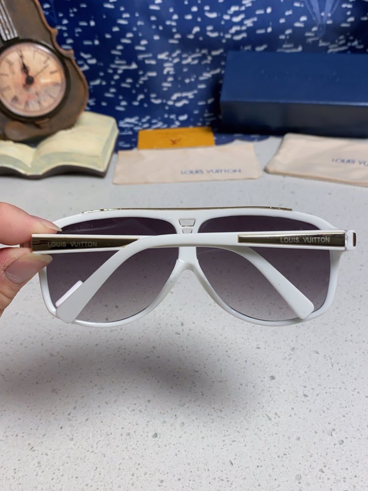 Очки солнцезащитные фото 5