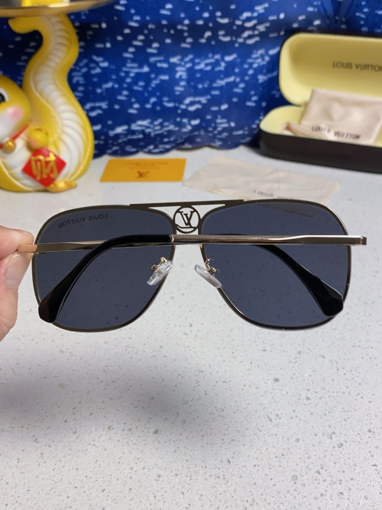 Очки солнцезащитные фото 5