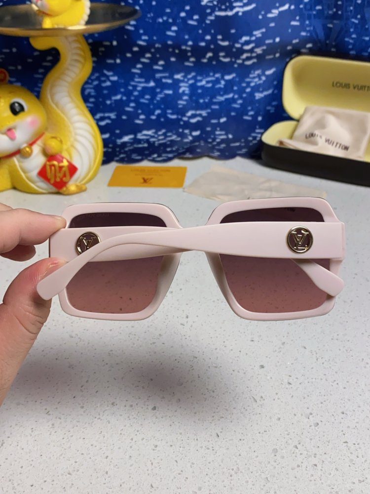 Очки солнцезащитные фото 5