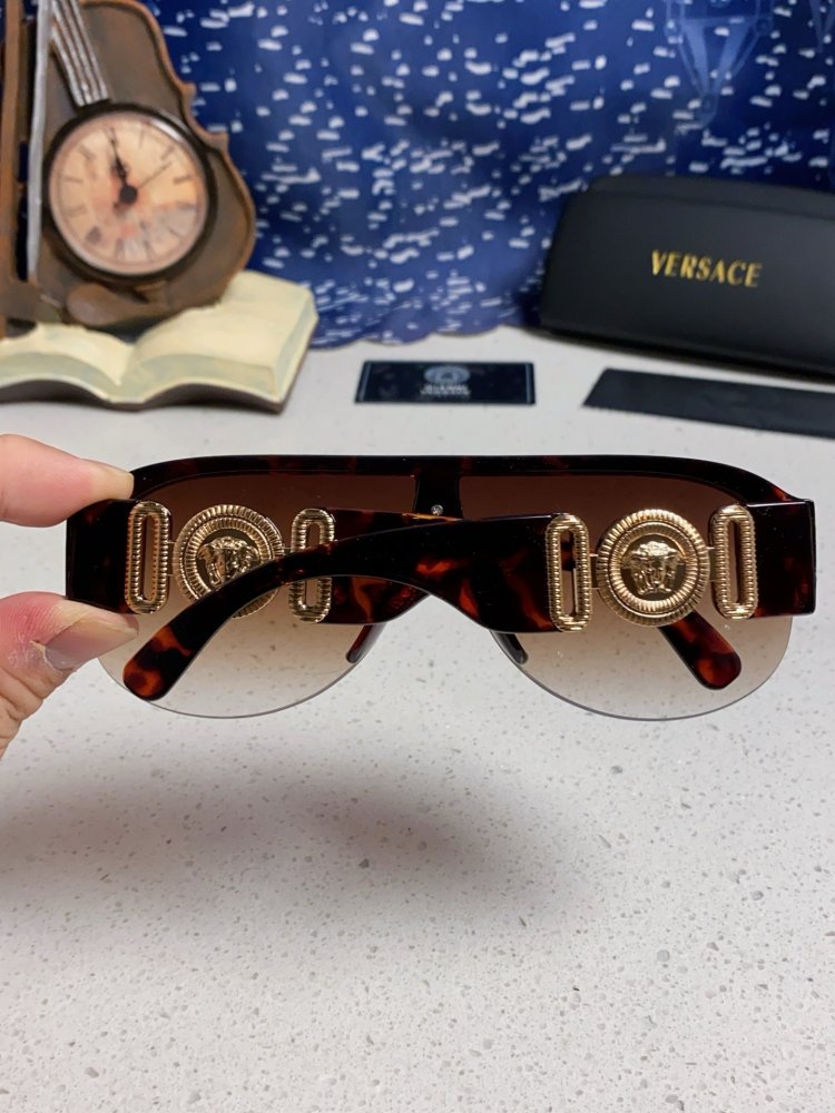 Очки солнцезащитные фото 5