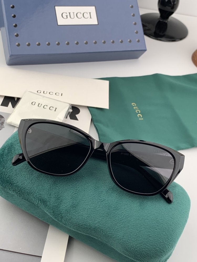 Очки солнцезащитные фото 6