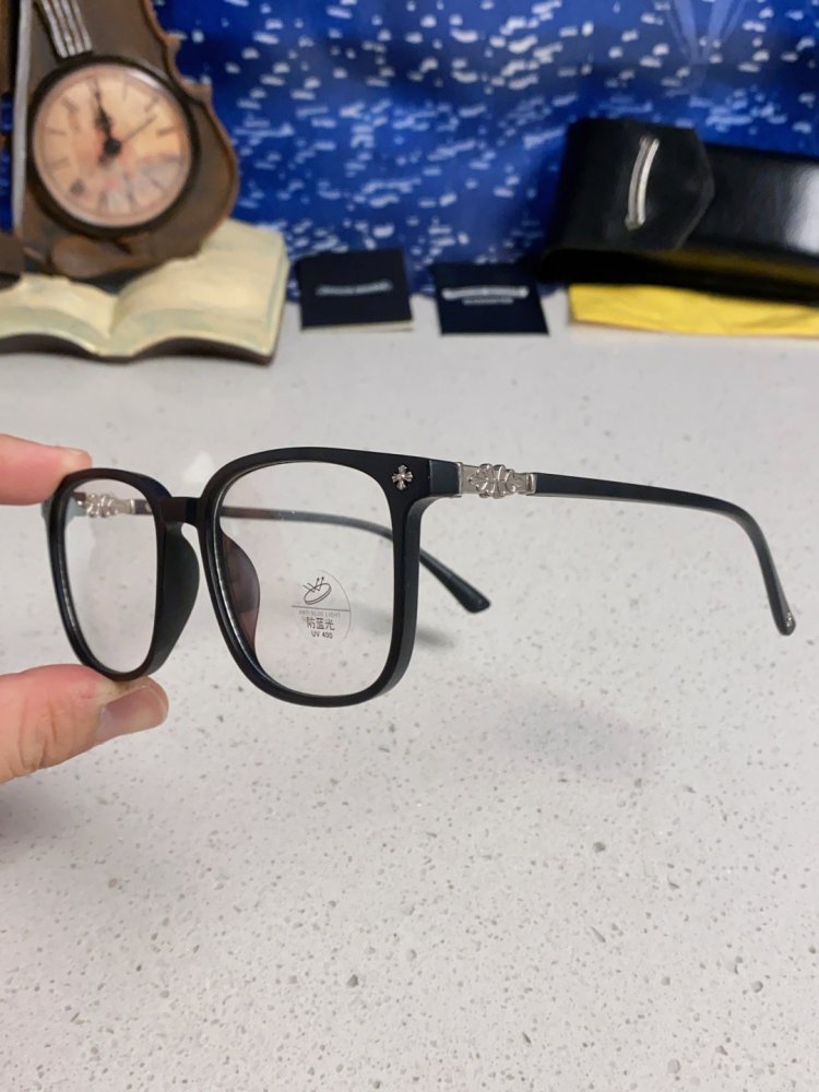 Очки солнцезащитные фото 6