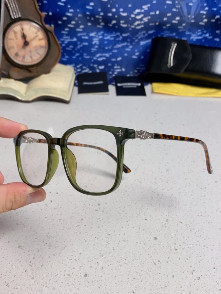 Очки солнцезащитные фото 6