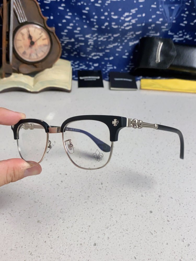 Очки солнцезащитные фото 6