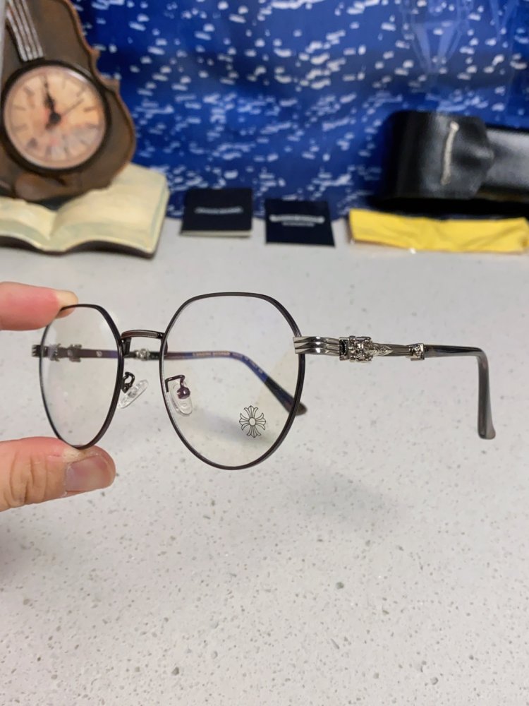 Очки солнцезащитные фото 6