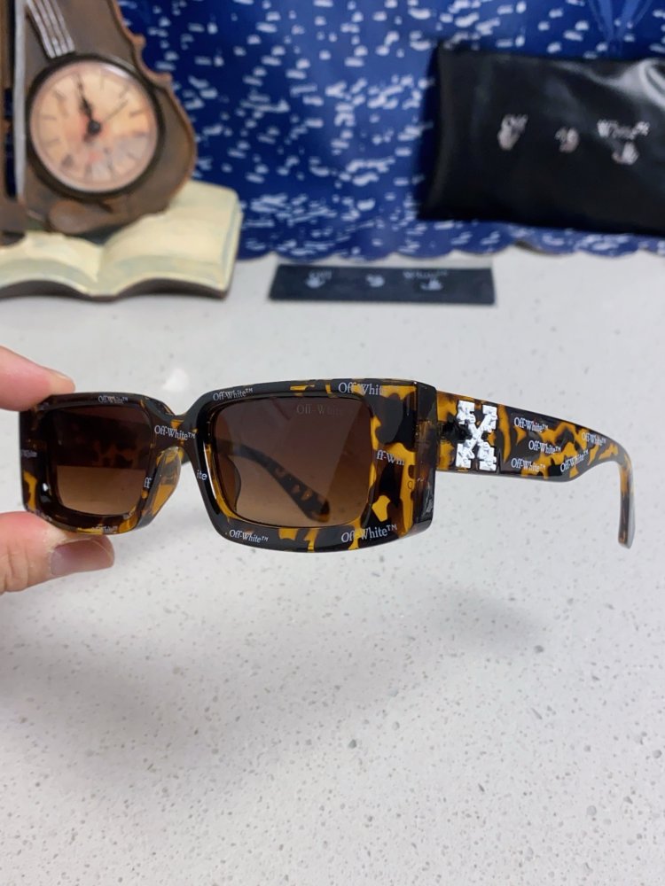 Очки солнцезащитные фото 6