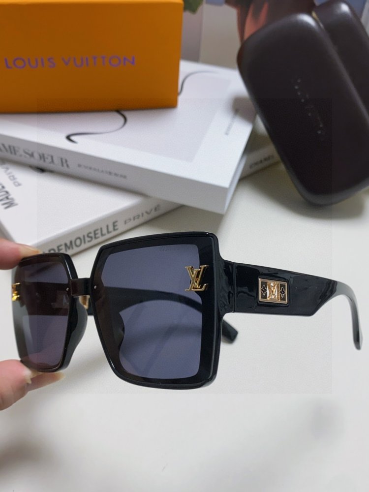 Очки солнцезащитные фото 6