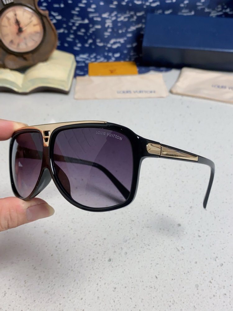 Очки солнцезащитные фото 6