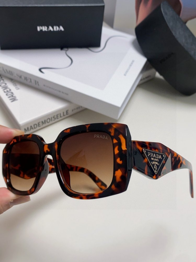 Очки солнцезащитные фото 6