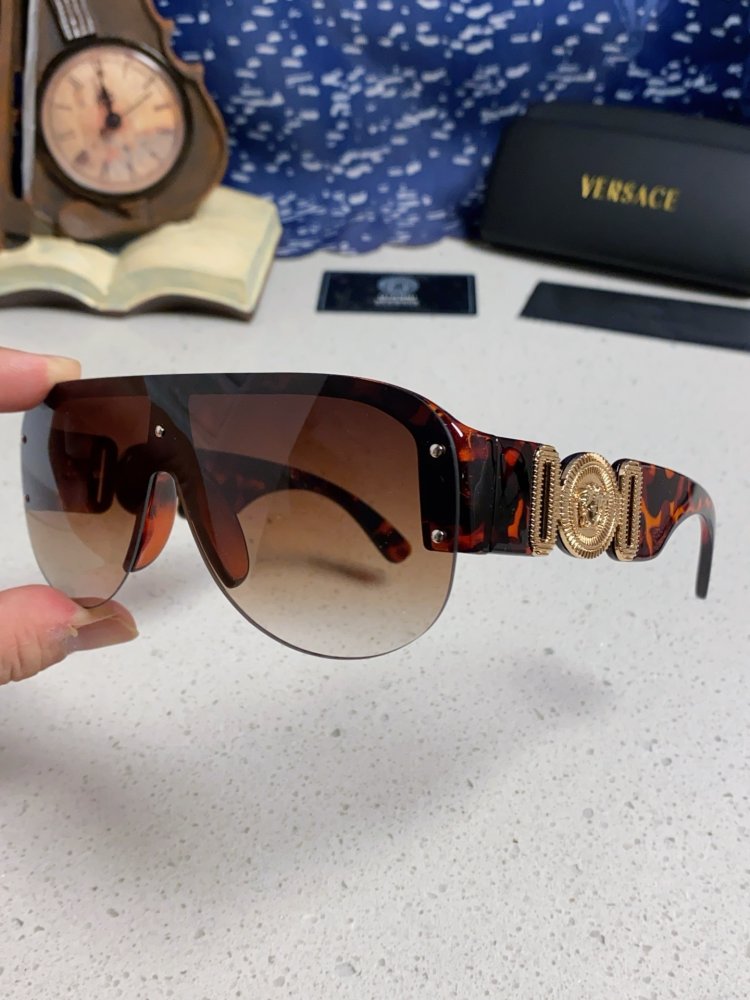 Очки солнцезащитные фото 6