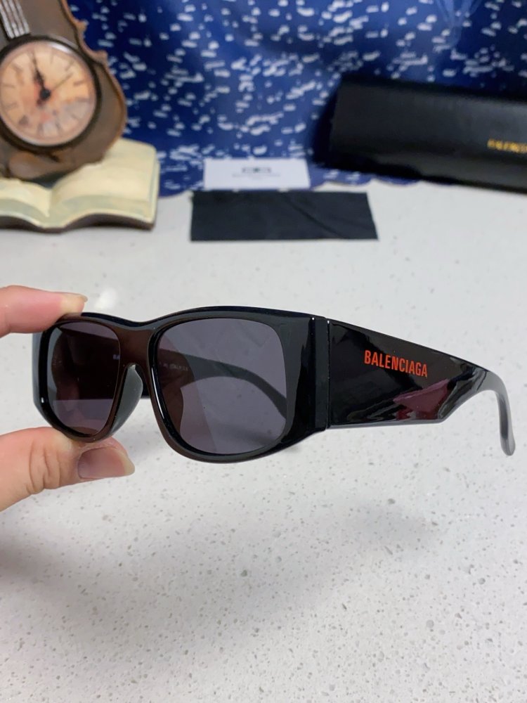 Очки солнцезащитные фото 6