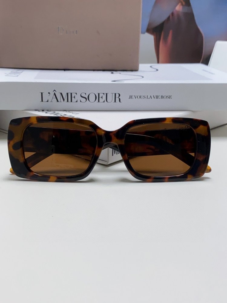 Очки солнцезащитные фото 7