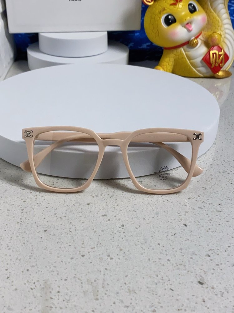 Очки солнцезащитные фото 7