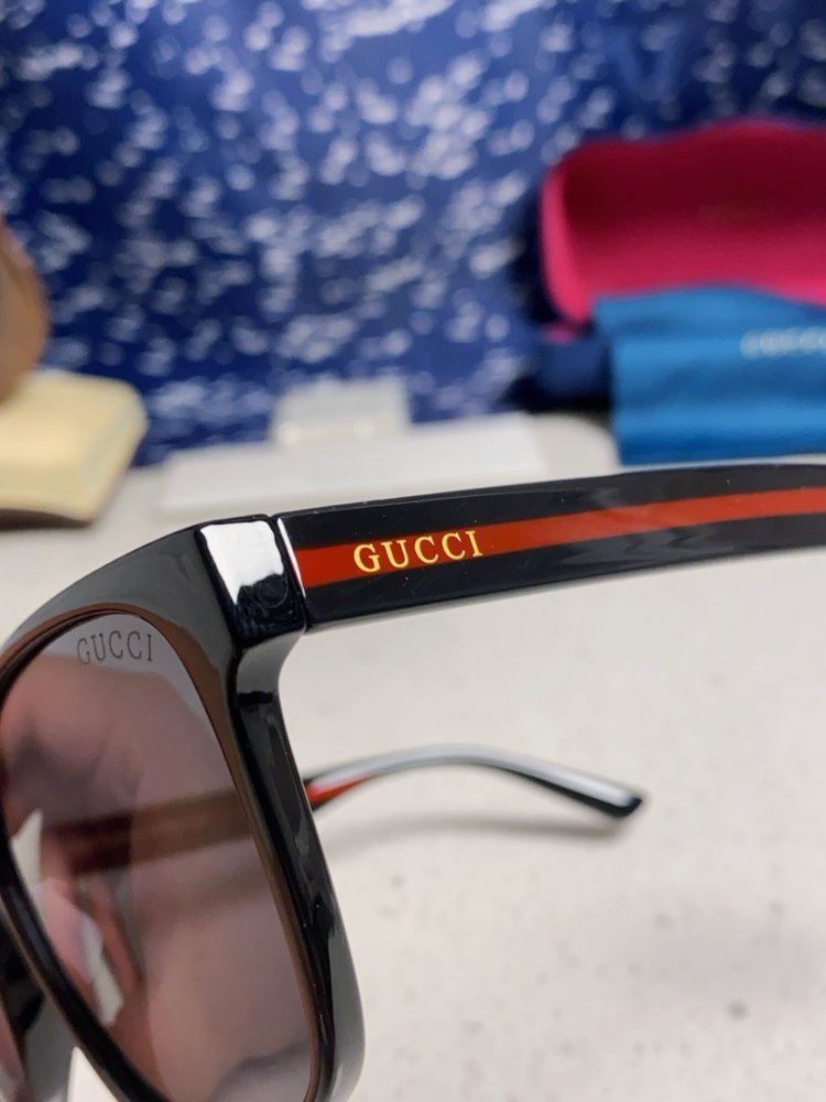 Очки солнцезащитные фото 7