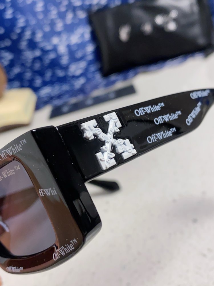 Очки солнцезащитные фото 7